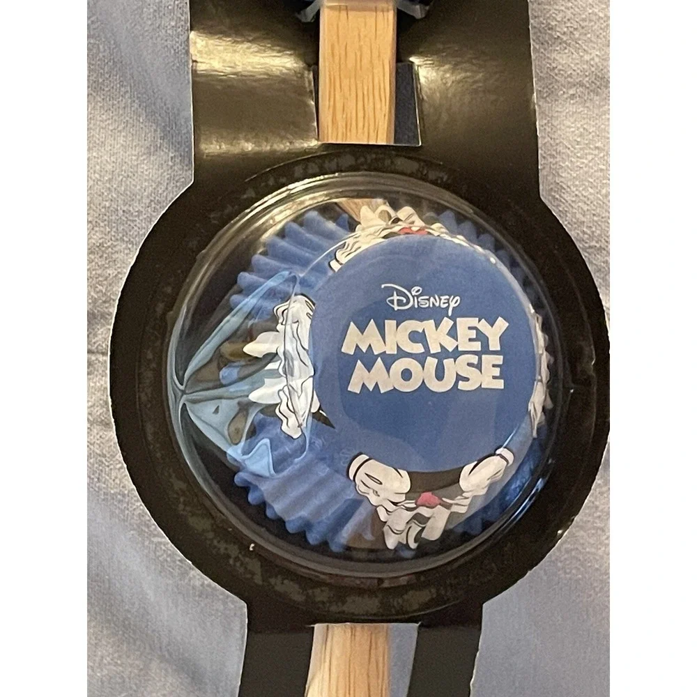 NEW‎ Walt Disney Mickey Mouse Silicon Spatula & 24 Piece Baking Liners Set
